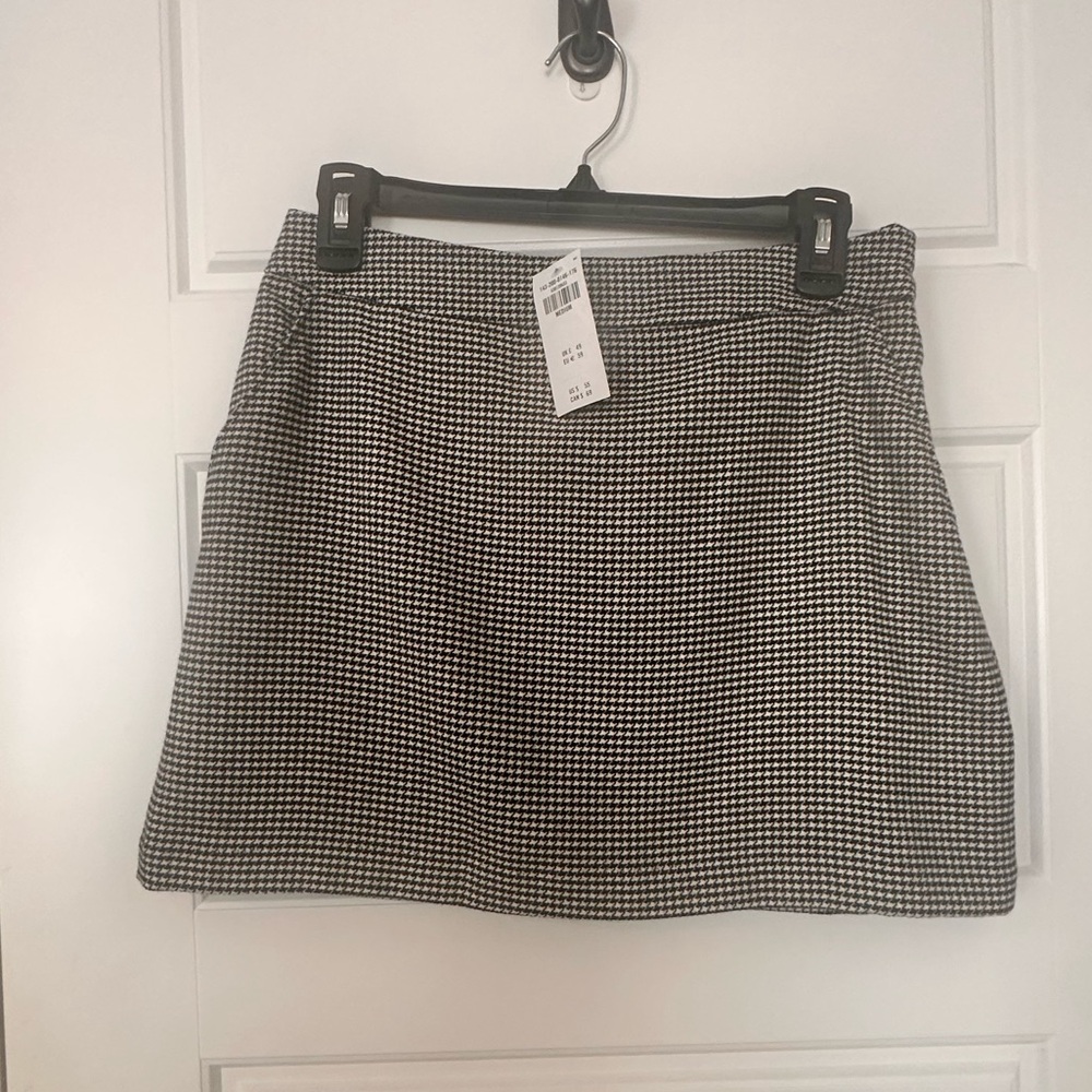 Abercrombie Black and White Skirt